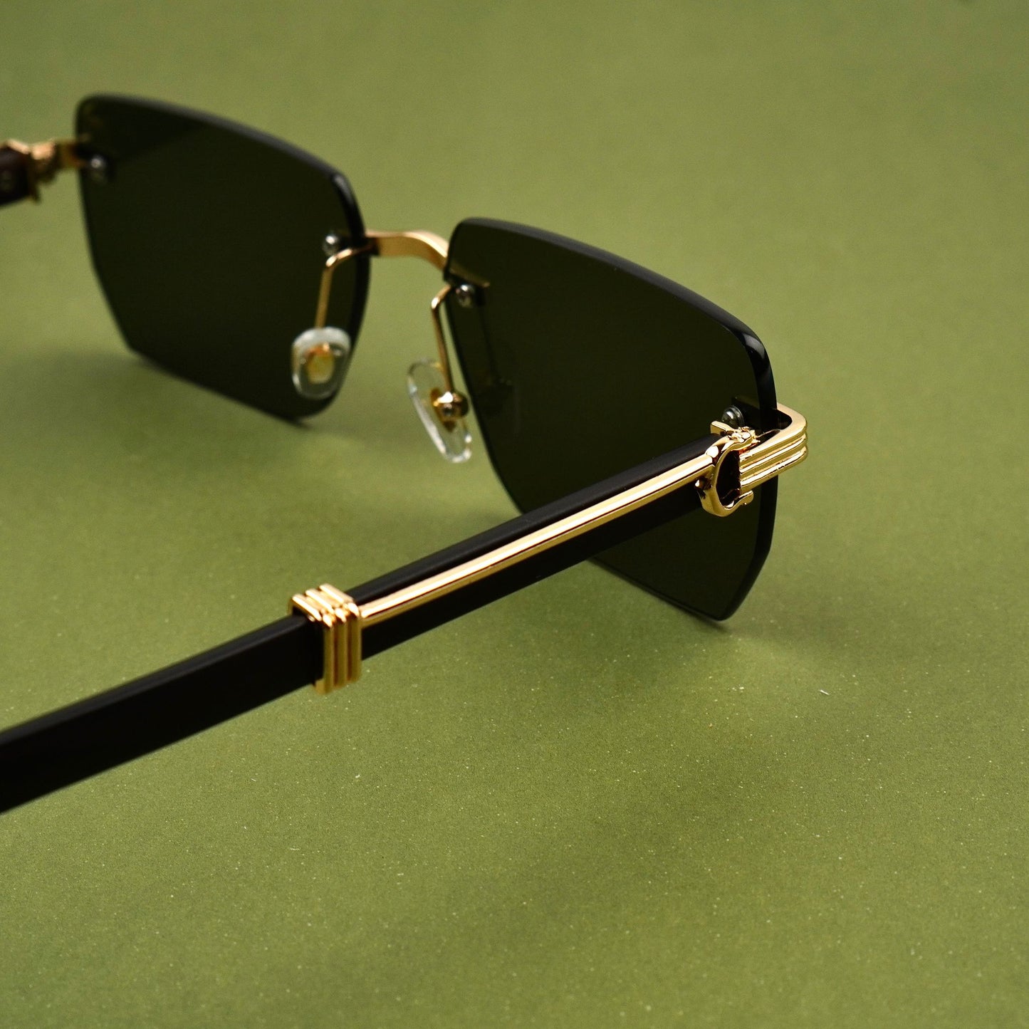 Emerald Noir - Sunglasses - Black