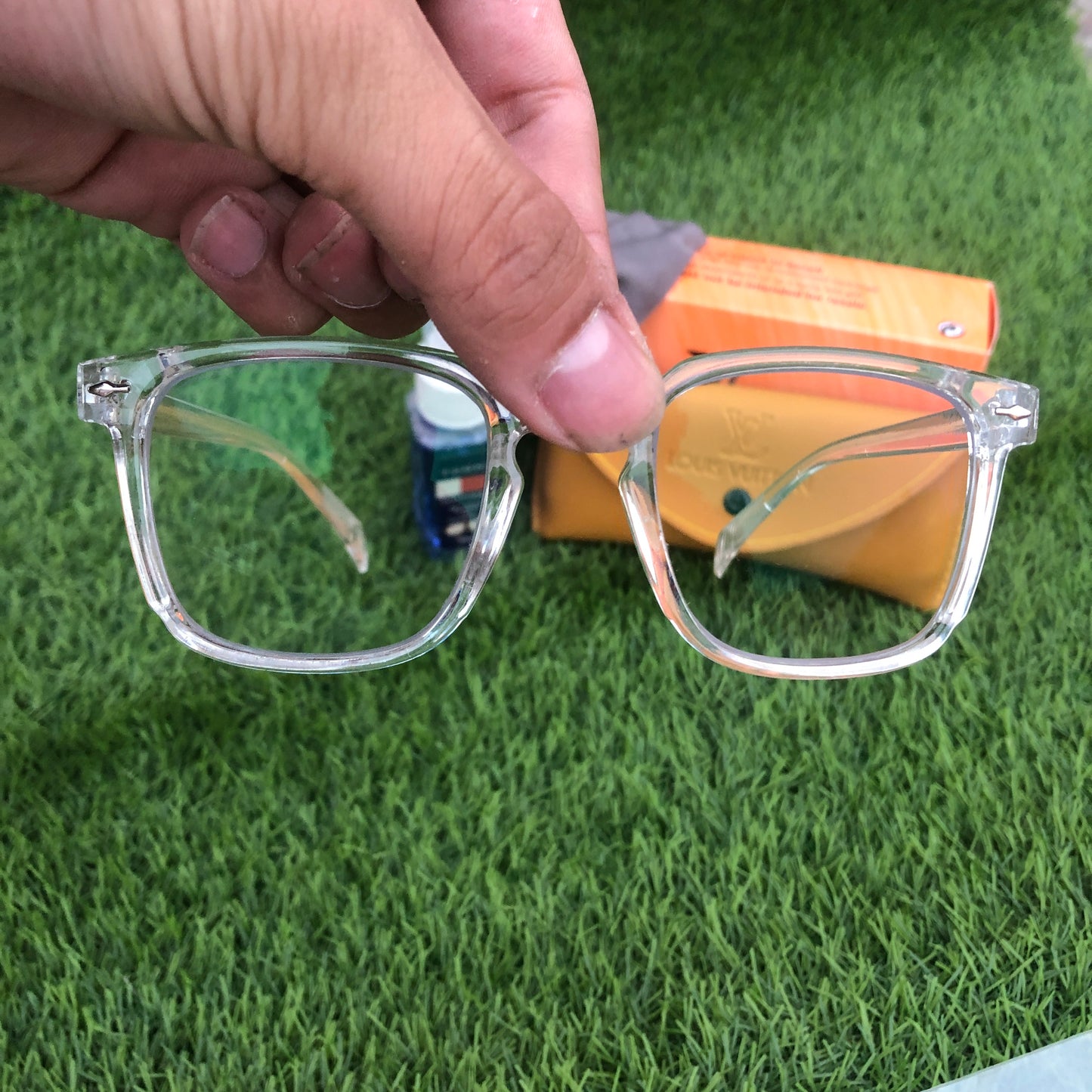 Transition + Screen Glasses - with Free pouch, shiner, cleaning cloth