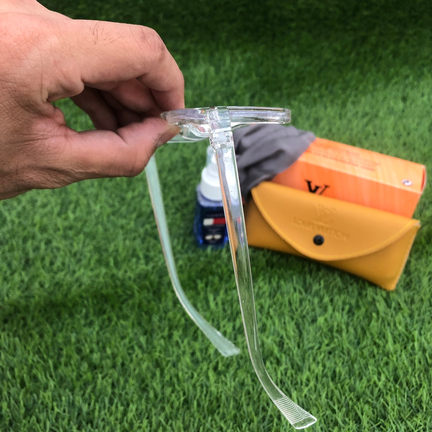 Transition + Screen Glasses - with Free pouch, shiner, cleaning cloth