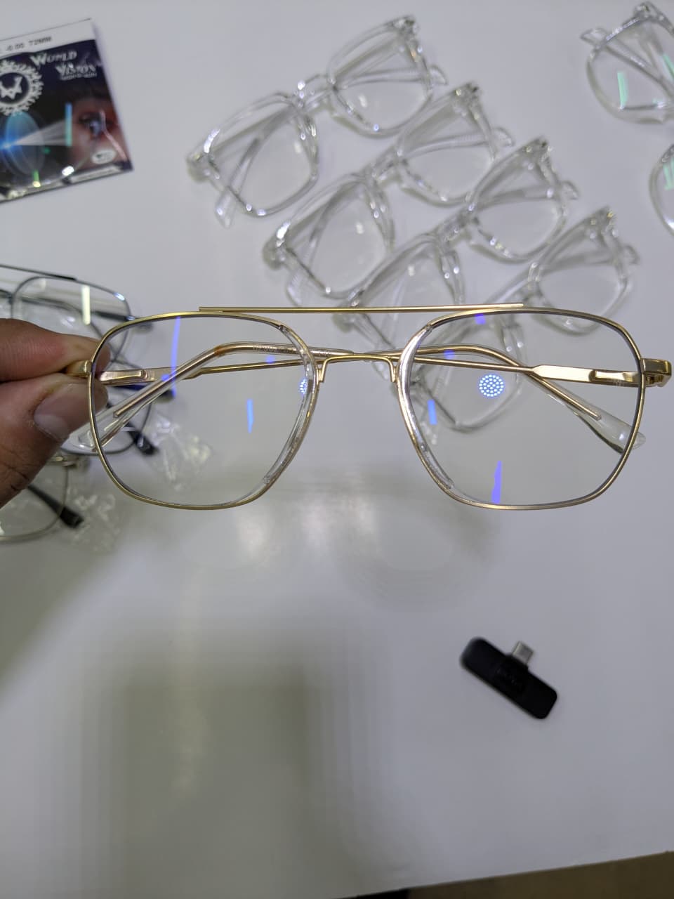 Old Money Style - screen Glass - Silver